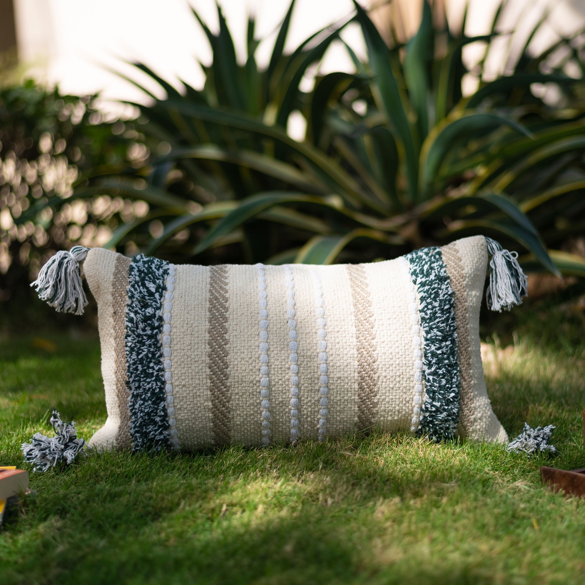 Ergonomic Lumbar Cushions Essential Support for Long Road Trips