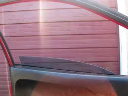 Car-Window-Off-Track-Causes-Solutions-and-Prevention Delicate Leather