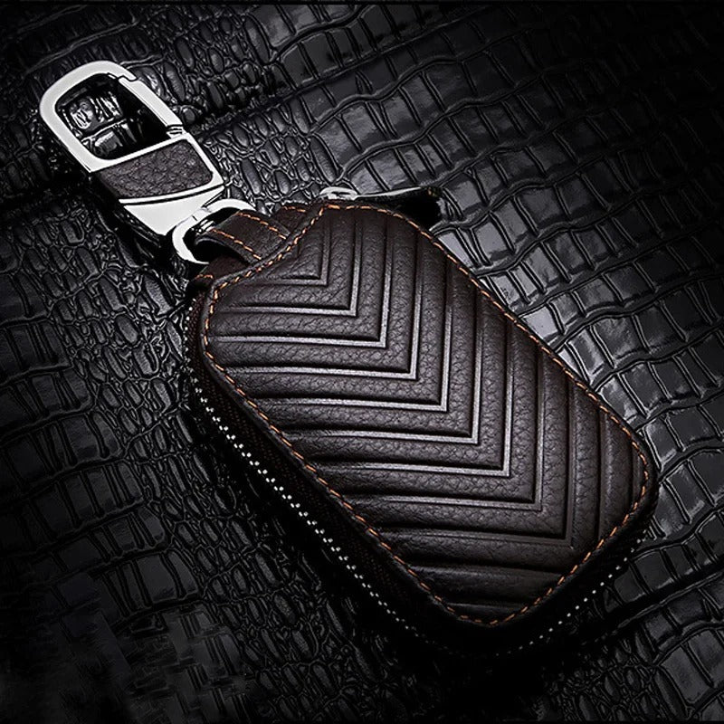 Universal Leather Car Key Case – Smart Flip Remote Cover & Keychain Organizer - Delicate Leather