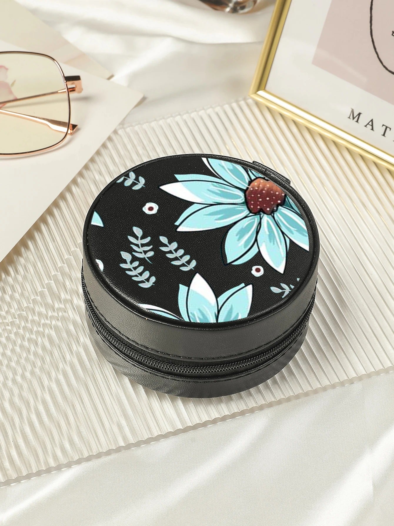 Flower Jewelry Storage Box Organizer, Display Travel Jewelry Case, Flower Leather Earrings Necklace Ring Organizer for Gift - Delicate Leather
