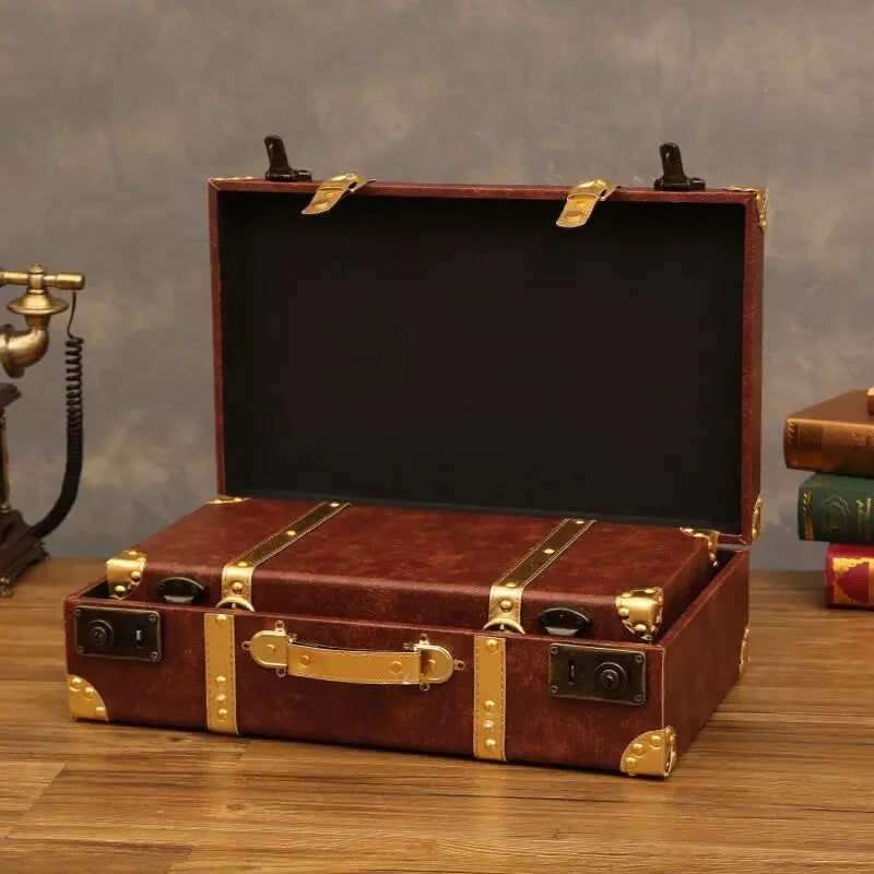 Customized Vintage Travel Suitcases Large Capacity Wooden Luggage, Clothes Storage Organizer Boxes, Decorative Props