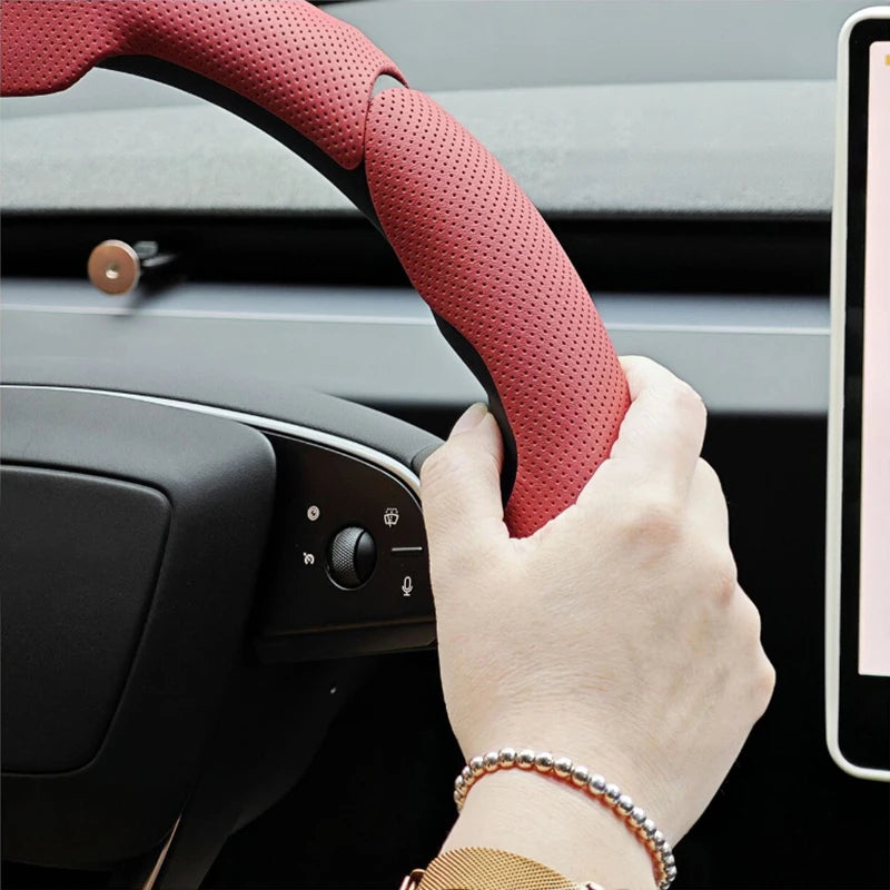 PU Carbon Fiber Leather Steering Wheel Cover – Universal 14.5–15 Inch Grip Protector - Delicate Leather