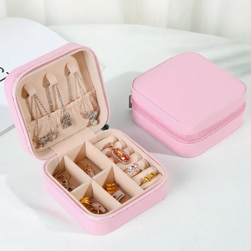 Jewelry Storage Box Portable Jewelry Organizer for Earrings, Necklaces, Rings - Leather Storage Box
