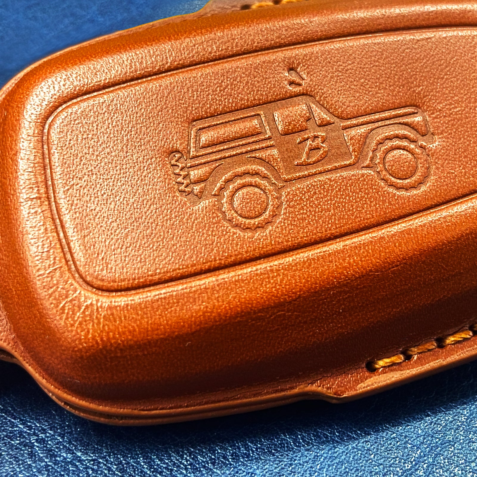 Car Customized Leather Key Cover for Ford Bronco - Handmade Luxury Car Key Cover Case - Delicate Leather
