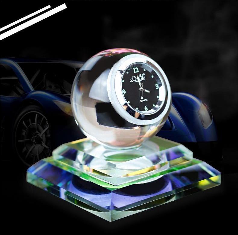 High-Quality Crystal Ball with Clock Car Perfume Seat