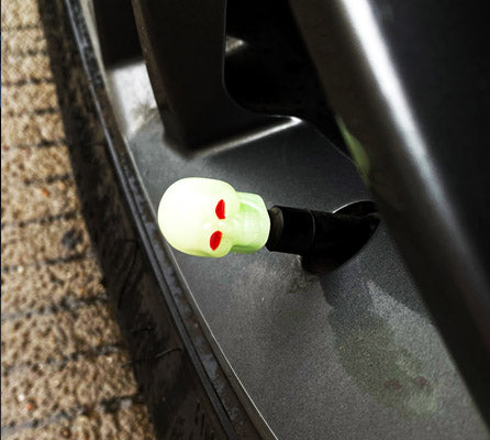 Fluorescent Skull Head Car Tire Valve Stem Caps - Glow in the Dark Universal ABS Material - Delicate Leather