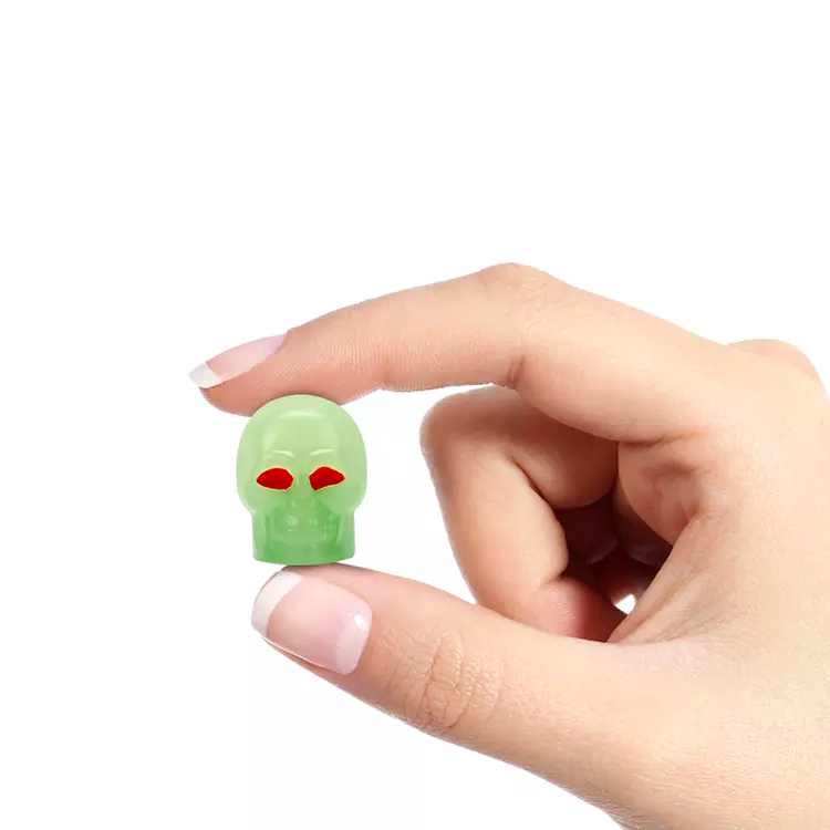 Fluorescent Skull Head Car Tire Valve Stem Caps - Glow in the Dark Universal ABS Material - Delicate Leather