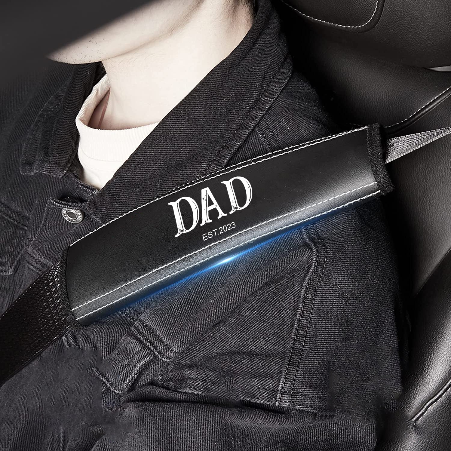 Personalized Car Seat Belt Covers (2PCS), Custom For Your Cars, Microfiber Leather Seat Belt Shoulder Pads for More Comfortable Driving, Daddy Est Year Car Seat Belt, Happy Fist Father's Day, Car Accessories - Delicate Leather