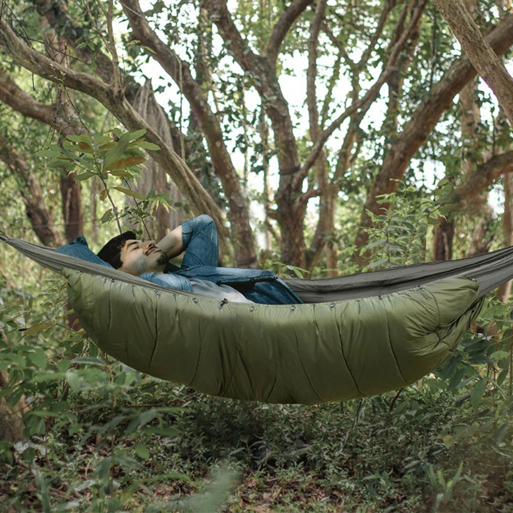 Multifunctional Hammock Underquilt Sleeping Bag Winter Warm Hammock Under Blanket Poncho, Ideal for Camping, Traveling, and Swinging. Includes Convenient Storage Bag - Delicate Leather