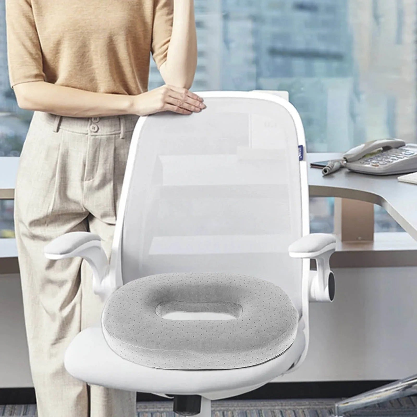 Orthopedic Donut Pillow – Memory Foam Cushion for Tailbone & Sciatica Relief - Delicate Leather