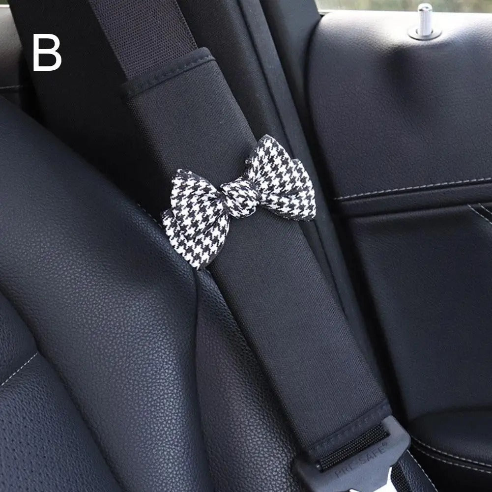 Cute Bowknot Plush Car Seat Belt Cover for Women – Soft Velvet Shoulder Strap Pad Cushion Protector (1Pc)