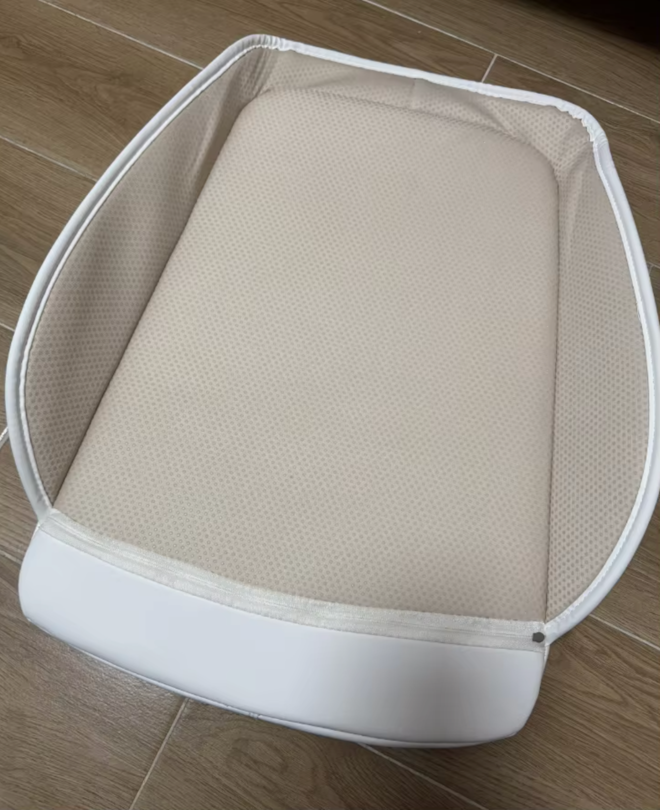 Luxury Leather Car Seat Cushion – Breathable, Non-Slip Support Pad for Universal Fit - Delicate Leather