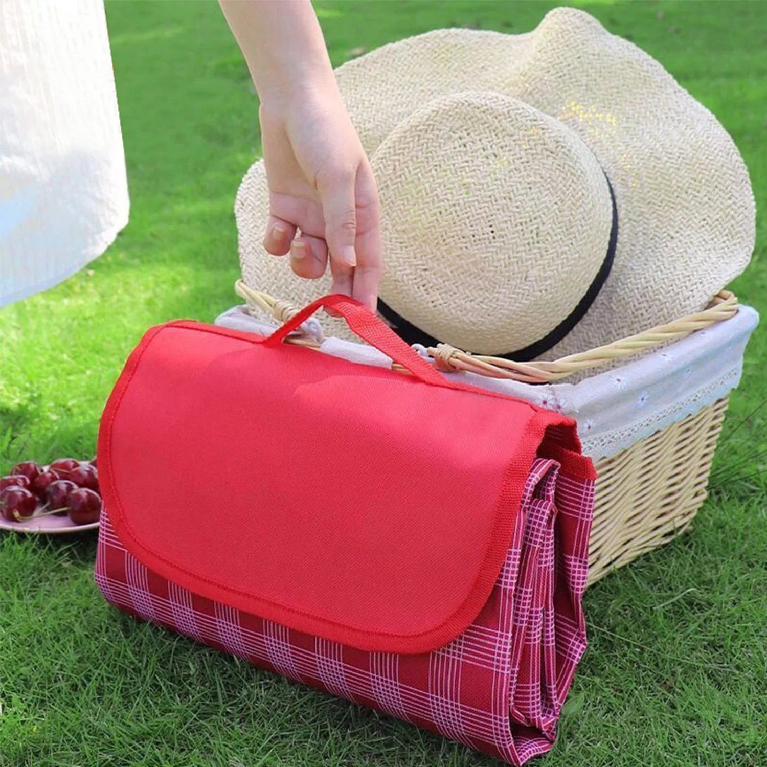 Outdoor Portable Picnic Blanket Waterproof Beach Cushion Mat for Baby Sleeping, Moistureproof Plaid Multiplayer Camping Mat