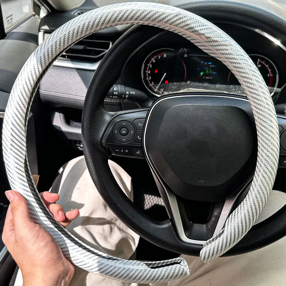 Carbon Fiber Style Steering Wheel Cover – Breathable Non-Slip Round Universal Fit - Delicate Leather