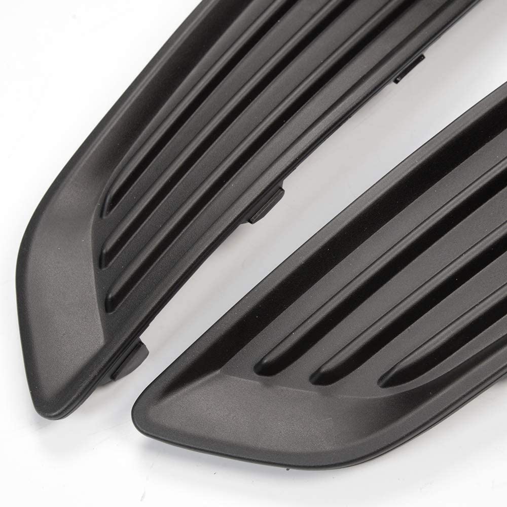 Fog Lights, Compatible with Ford Focus S/SE Models 15-18 Left Driver and Right Passenger Side (Without Fog Lamp Hole) - Delicate Leather