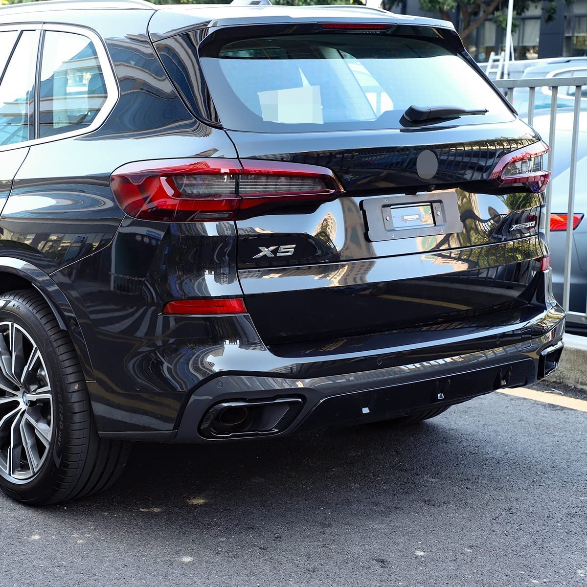 Stainless Steel Exterior Accessories Exhaust Muffler Tail Pipe Trim Cover 2pcs For X5 G05 X7 G07 2019-2021 M Sport Version - Delicate Leather