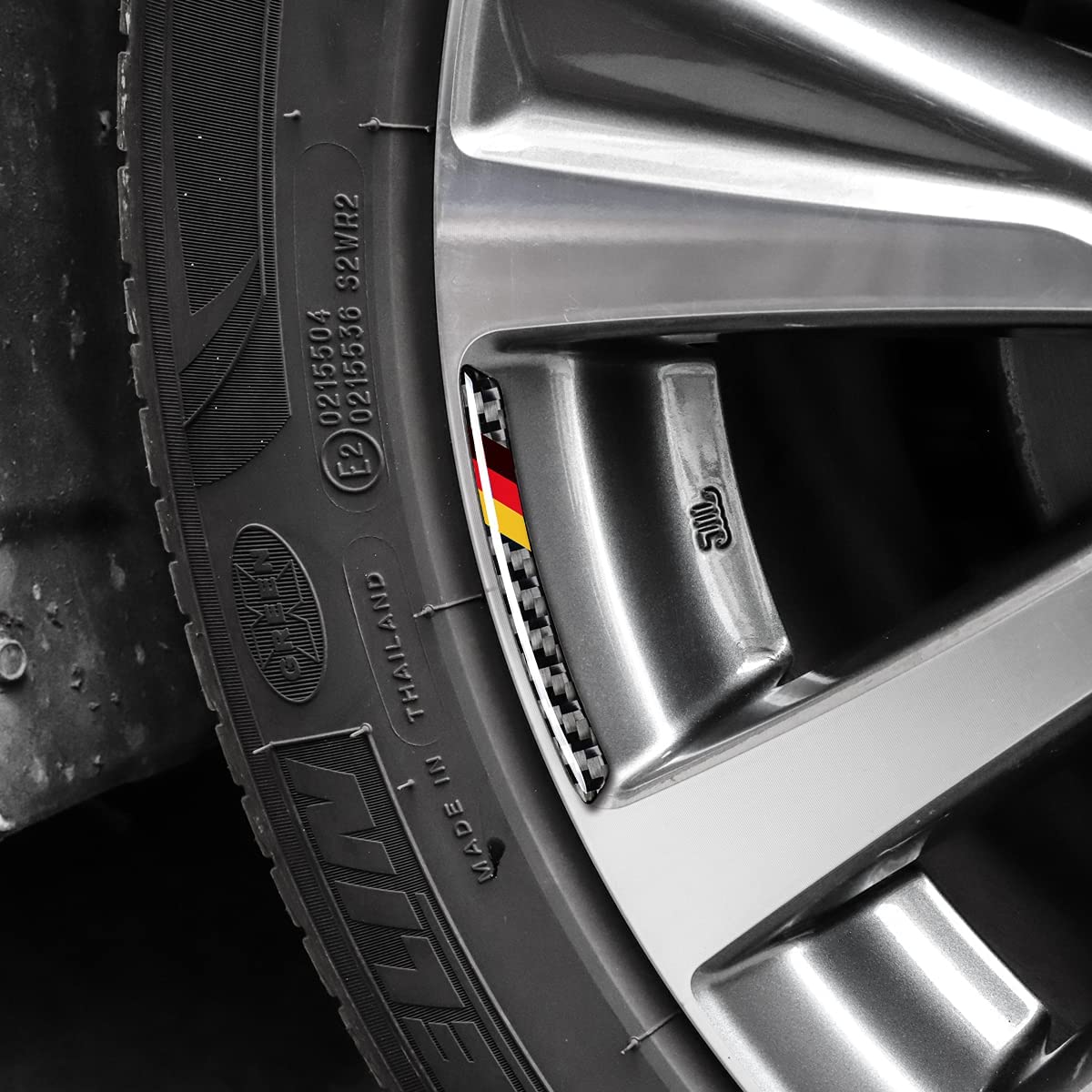 4PCS Universal Wheel Sticker, 3D Tricolor Flag Emblem Badge for All Models, Universal Carbon Fiber Wheel Protection, Germany Flag Emblem Accessories - Delicate Leather