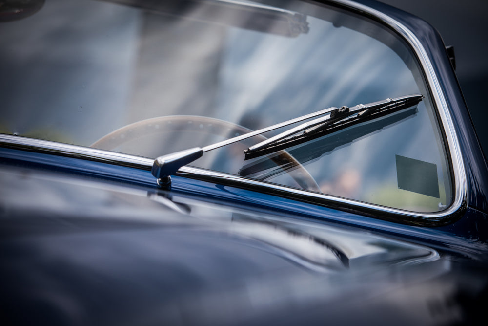 Preserving History: Vintage Car Windshield Replacement and Restoration
