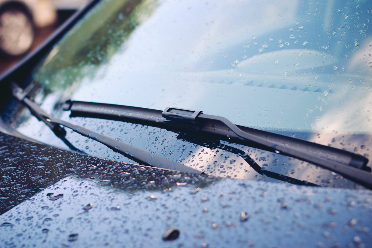 Can a Car Pass Inspection with a Cracked Windshield? What You Need to Know ?