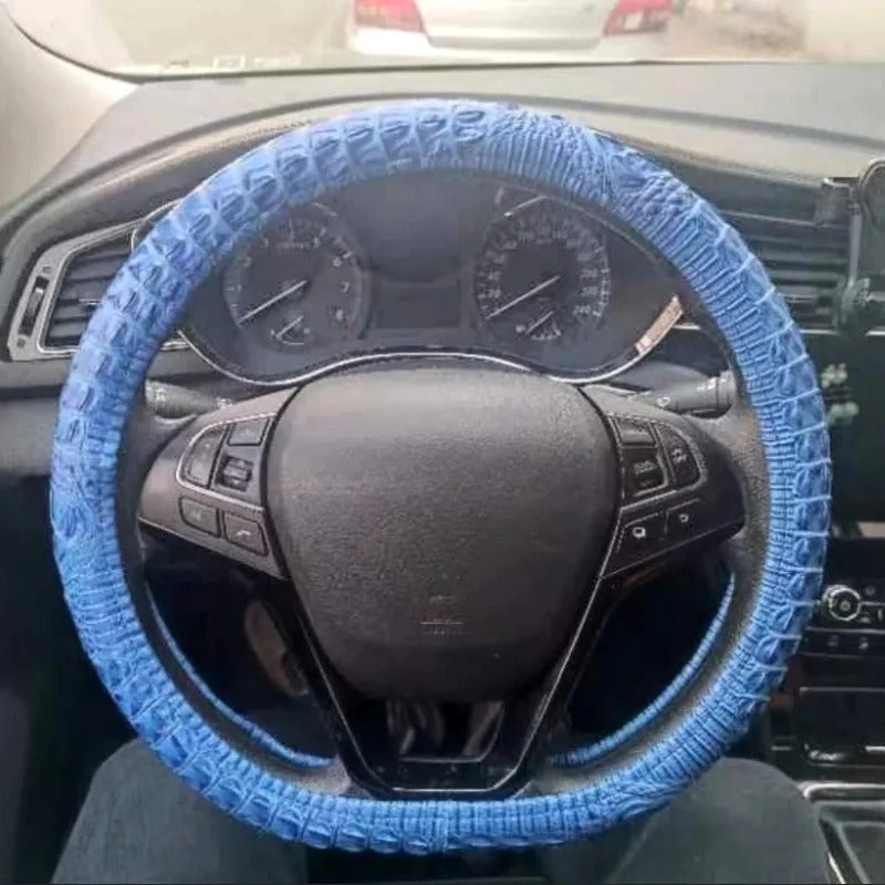 Crocodile-Texture Leather Steering Wheel Cover – Anti-Slip, Universal 14.5–15 Inch (37–38cm)