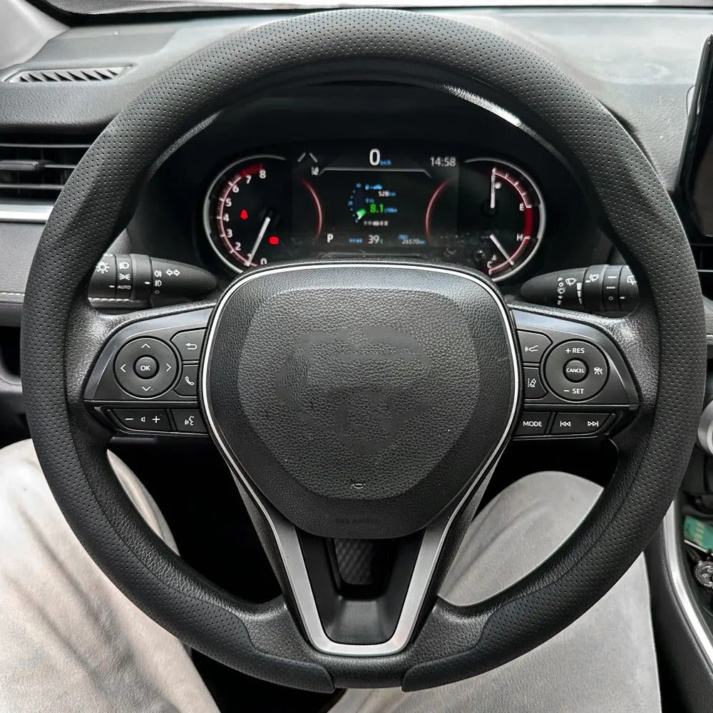 Universal 36–38cm Steering Wheel Cover – Non-Slip Laser Carbon Fiber Texture, Breathable Leather Protector for Car Interior, Four Seasons Use - Delicate Leather  