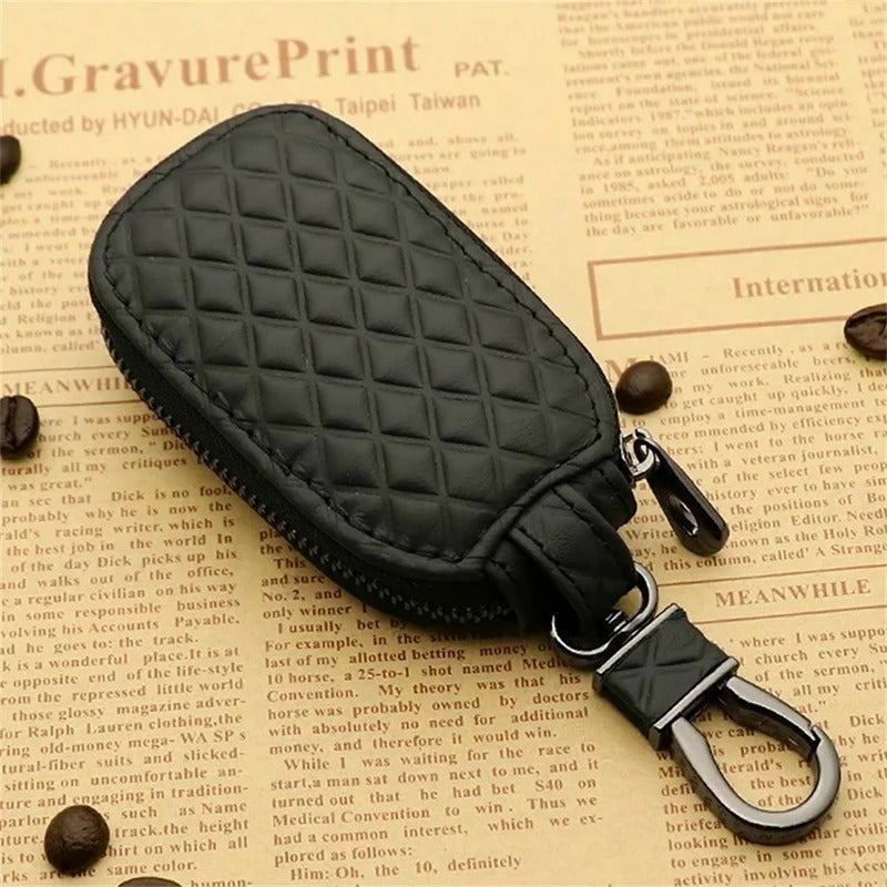 PU Leather Car Key Case with Built-in Buckle – Universal Anti-Scratch Key Holder and Organizer for Men and Women - Delicate Leather  
