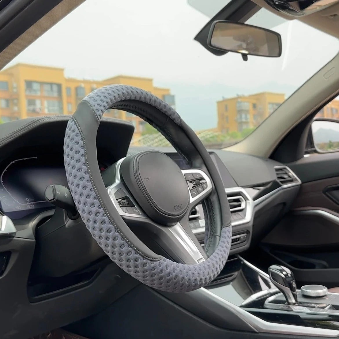 PU Leather Steering Wheel Cover with 3D Cooling Fabric – Anti-Slip All-Season Comfort - Delicate Leather  