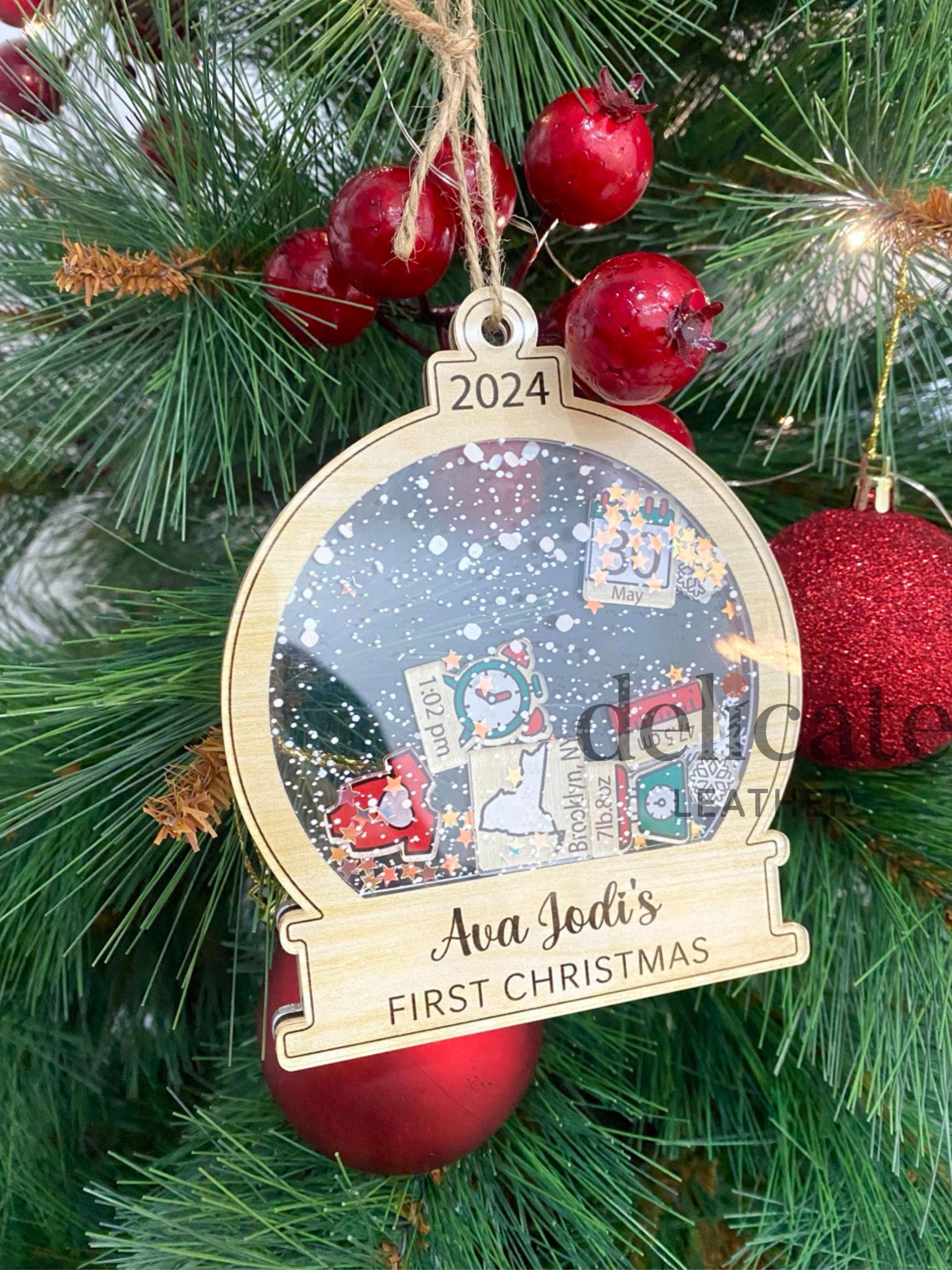 Personalized Baby's First Christmas 2024 Ornament – Custom 4D Shake Newborn Gift and Xmas Keepsake