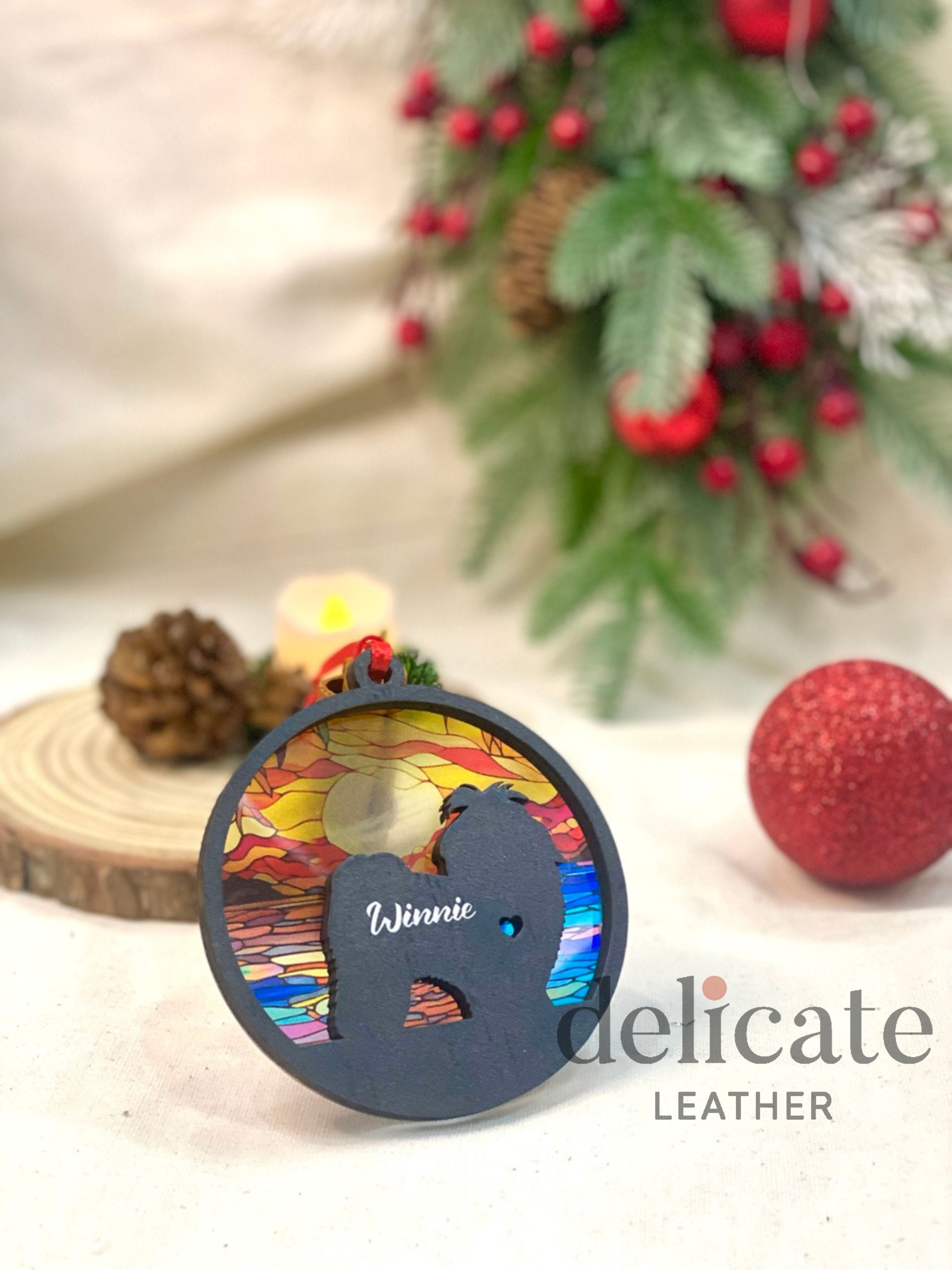 Pet Silhouette Christmas Ornament – Custom Personalized Suncatcher Decoration