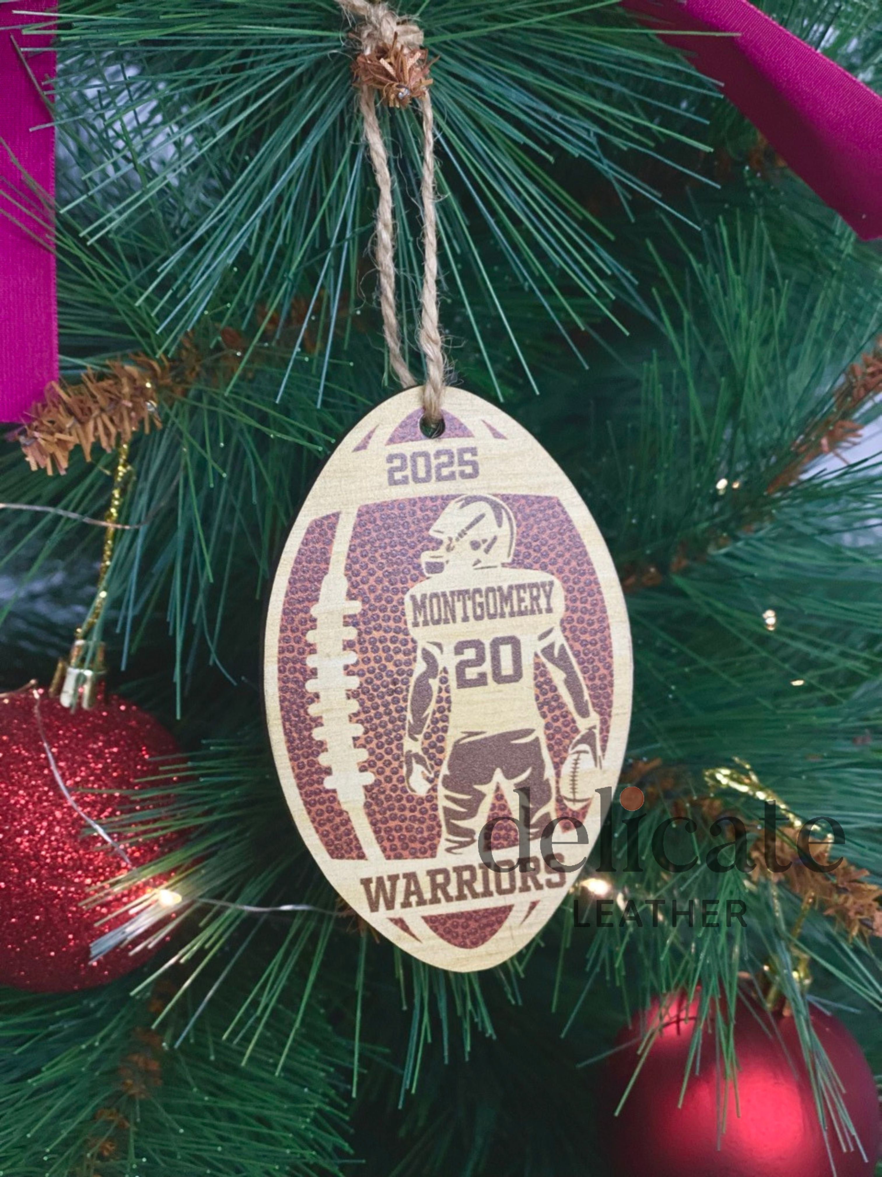 Personalized 2D Football Player Ornament – Custom Keepsake, Ideal Christmas Gift for Boys Who Love Football