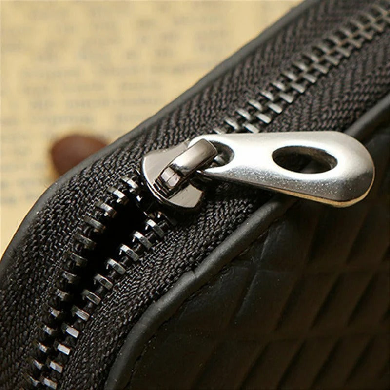 PU Leather Car Key Case with Built-in Buckle – Universal Anti-Scratch Key Holder and Organizer for Men and Women - Delicate Leather  