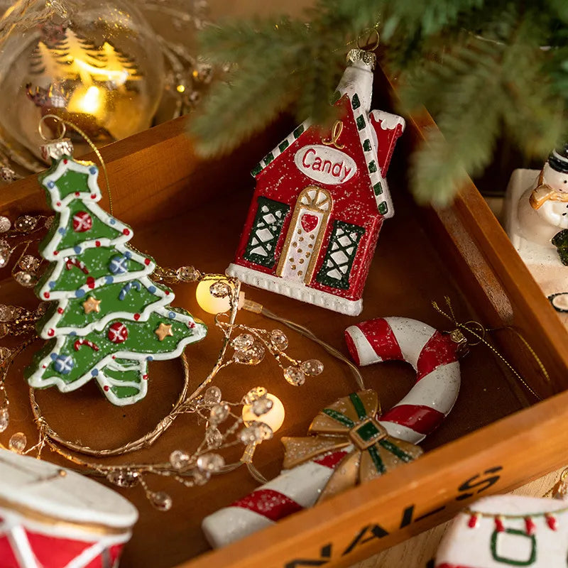Christmas Colored Shaped Ball Christmas Tree Decorative Pendant Christmas Gift Bag Car House Snowman Garland Pendant - Delicate Leather
