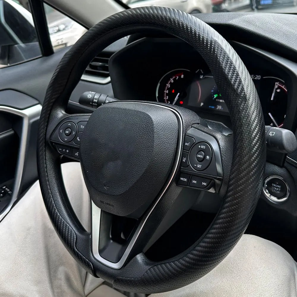 3D Carbon Fiber Texture Steering Wheel Cover – Universal Fit 38cm, Non-Slip, Synthetic Leather - Delicate Leather
